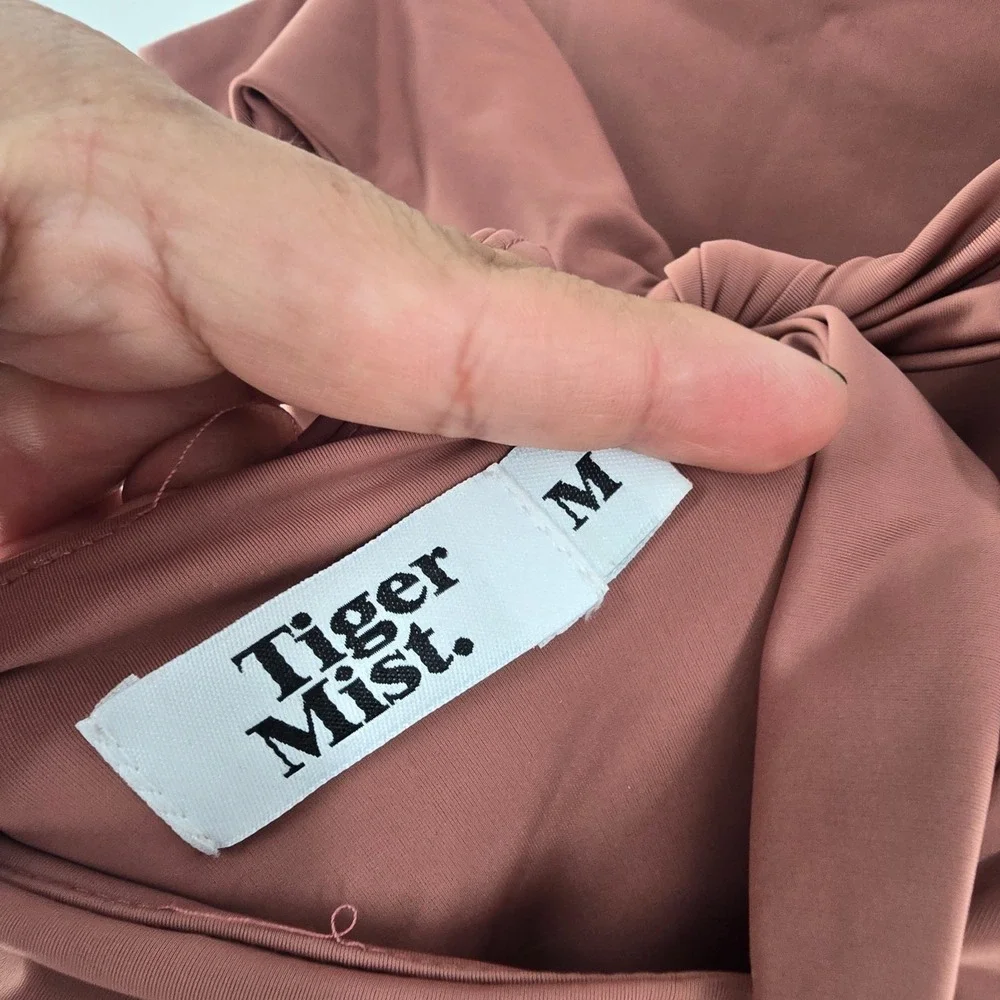Tiger mist Dress Womens Medium dusty Rose Ruched Cut Out Adjustable - Picture 3 of 7